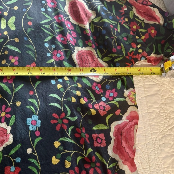 HTF Johnny Was Emby Silk Blouse Size Medium - Picture 8 of 11